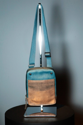 Fotoservizio/FW 2015-2016/MEN/PIQUADRO/DP2/17