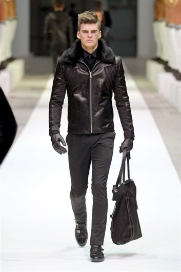 Fotoservizio/FW 2015-2016/MEN/DIRK BIKKEMBERGS/DP1/20