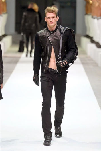 Fotoservizio/FW 2015-2016/MEN/DIRK BIKKEMBERGS/DP1/22