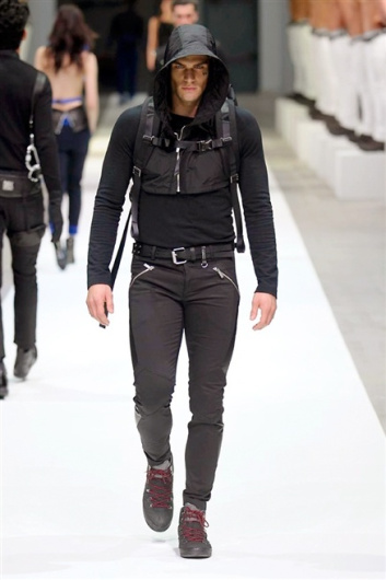 Fotoservizio/FW 2015-2016/MEN/DIRK BIKKEMBERGS/DP1/32