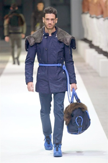 Fotoservizio/FW 2015-2016/MEN/DIRK BIKKEMBERGS/DP1/6