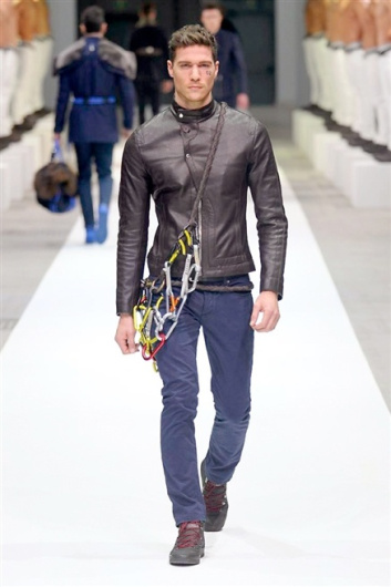 Fotoservizio/FW 2015-2016/MEN/DIRK BIKKEMBERGS/DP1/7