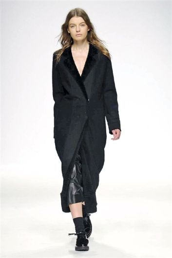 Fotoservizio/FW 2015-2016/WOMEN/SIMONETTA RAVIZZA/DP1/5
