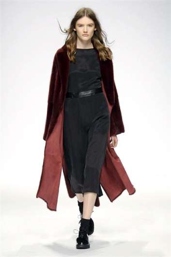 Fotoservizio/FW 2015-2016/WOMEN/SIMONETTA RAVIZZA/DP1/7
