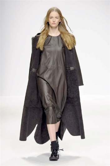 Fotoservizio/FW 2015-2016/WOMEN/SIMONETTA RAVIZZA/DP1/26