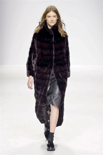 Fotoservizio/FW 2015-2016/WOMEN/SIMONETTA RAVIZZA/DP1/27