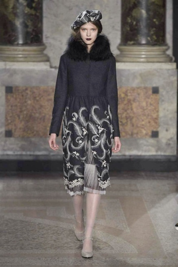 Fotoservizio/FW 2015-2016/WOMEN/LUISA BECCARIA/DP1/2