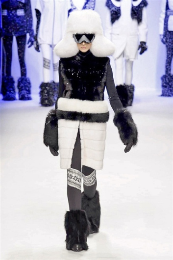 Fotoservizio/FW 2015-2016/WOMEN/SIMONETTA RAVIZZA/DP1/40