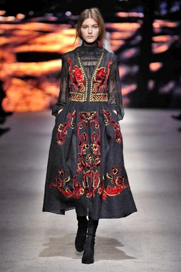 Fotoservizio/FW 2015-2016/WOMEN/ALBERTA FERRETTI/DP1/13