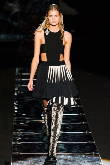 Fotoservizio/FW 2015-2016/WOMEN/FAUSTO PUGLISI/DP1/19