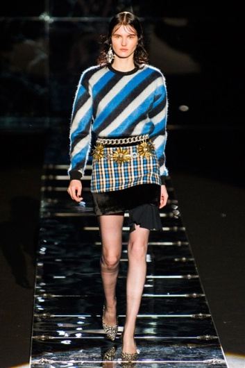 Fotoservizio/FW 2015-2016/WOMEN/FAUSTO PUGLISI/DP1/29