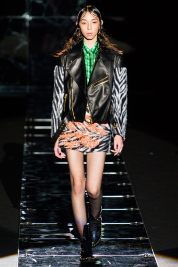 Fotoservizio/FW 2015-2016/WOMEN/FAUSTO PUGLISI/DP1/3