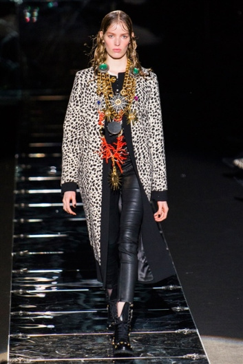 Fotoservizio/FW 2015-2016/WOMEN/FAUSTO PUGLISI/DP1/12