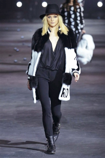 Fotoservizio/FW 2015-2016/WOMEN/PHILIPP PLEIN/DP1/14