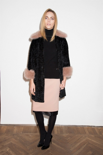 Fotoservizio/FW 2015-2016/WOMEN/VIA DELLE PERLE VDP/DP2/1