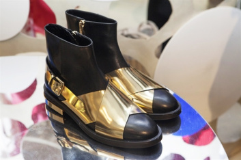 Fotoservizio/FW 2015-2016/WOMEN/COLIAC BY MARTINA GRASSELLI/DP2/25