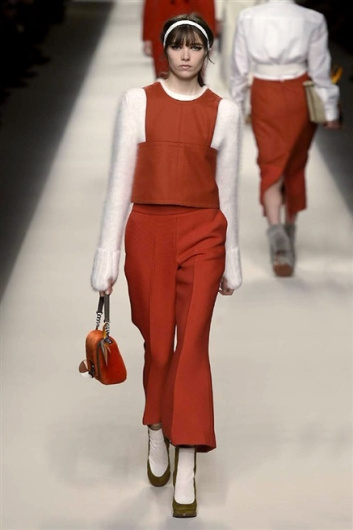 Fotoservizio/FW 2015-2016/WOMEN/FENDI/DP1/6