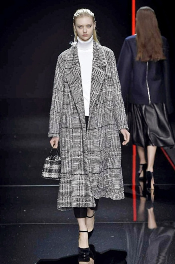 Fotoservizio/FW 2015-2016/WOMEN/ANTEPRIMA/DP1/37