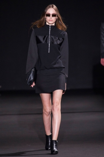 Fotoservizio/FW 2015-2016/WOMEN/COSTUME NATIONAL/DP1/9
