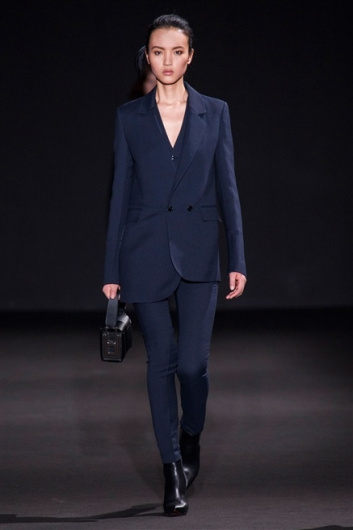 Fotoservizio/FW 2015-2016/WOMEN/COSTUME NATIONAL/DP1/14