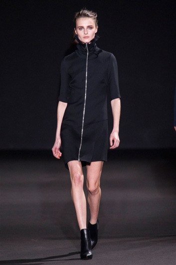 Fotoservizio/FW 2015-2016/WOMEN/COSTUME NATIONAL/DP1/16