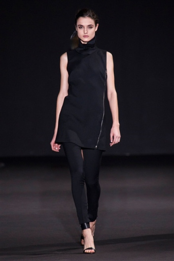 Fotoservizio/FW 2015-2016/WOMEN/COSTUME NATIONAL/DP1/18