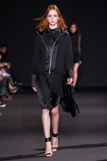 Fotoservizio/FW 2015-2016/WOMEN/COSTUME NATIONAL/DP1/20