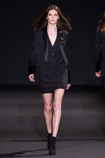 Fotoservizio/FW 2015-2016/WOMEN/COSTUME NATIONAL/DP1/27