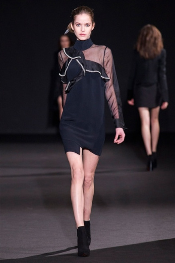 Fotoservizio/FW 2015-2016/WOMEN/COSTUME NATIONAL/DP1/29