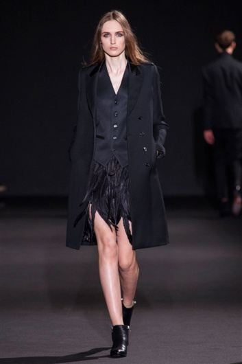Fotoservizio/FW 2015-2016/WOMEN/COSTUME NATIONAL/DP1/30