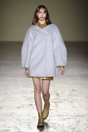 Fotoservizio/FW 2015-2016/WOMEN/CRISTIANO BURANI/DP1/0