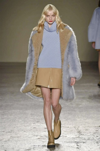 Fotoservizio/FW 2015-2016/WOMEN/CRISTIANO BURANI/DP1/1
