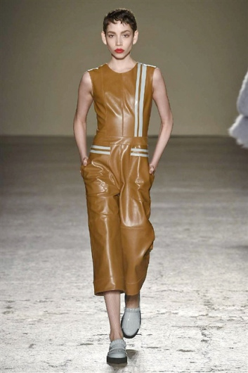 Fotoservizio/FW 2015-2016/WOMEN/CRISTIANO BURANI/DP1/2