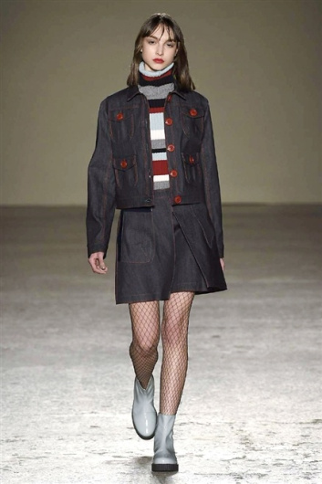 Fotoservizio/FW 2015-2016/WOMEN/CRISTIANO BURANI/DP1/15
