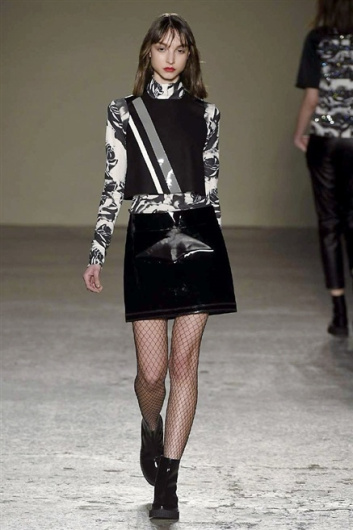 Fotoservizio/FW 2015-2016/WOMEN/CRISTIANO BURANI/DP1/29