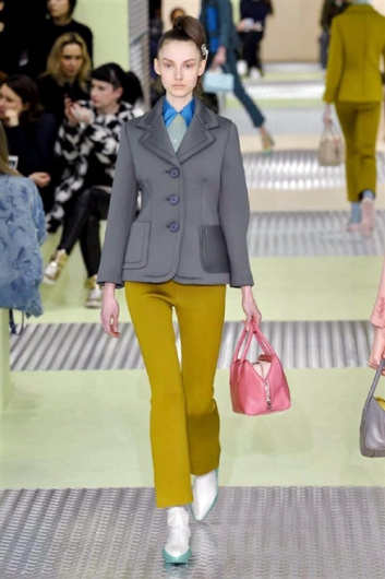 Fotoservizio/FW 2015-2016/WOMEN/PRADA/DP1/2