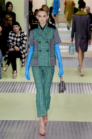 Fotoservizio/FW 2015-2016/WOMEN/PRADA/DP1/8