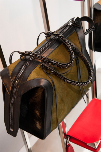 Fotoservizio/FW 2015-2016/WOMEN/ELENA GHISELLINI/DP2/10
