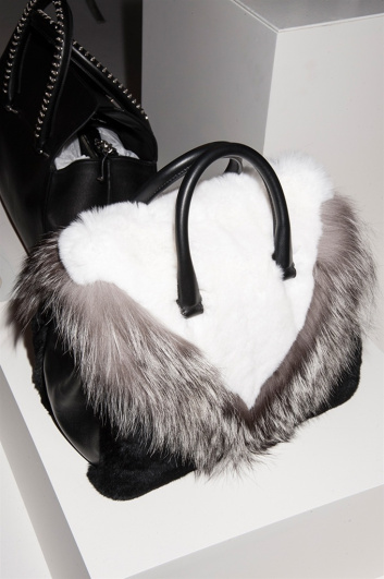 Fotoservizio/FW 2015-2016/WOMEN/ELENA GHISELLINI/DP2/36