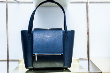 Fotoservizio/FW 2015-2016/WOMEN/PHILIPPE MODEL PARIS/DP2/16