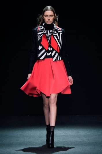 Fotoservizio/FW 2015-2016/WOMEN/BYBLOS MILANO/DP1/10