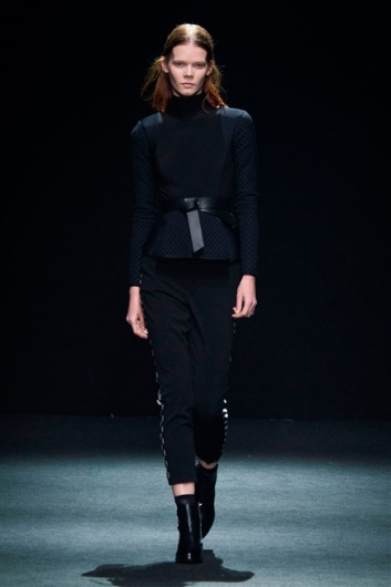 Fotoservizio/FW 2015-2016/WOMEN/BYBLOS MILANO/DP1/12