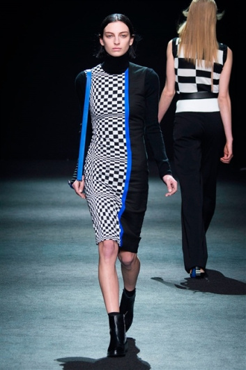 Fotoservizio/FW 2015-2016/WOMEN/BYBLOS MILANO/DP1/17
