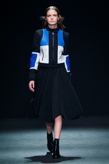 Fotoservizio/FW 2015-2016/WOMEN/BYBLOS MILANO/DP1/20