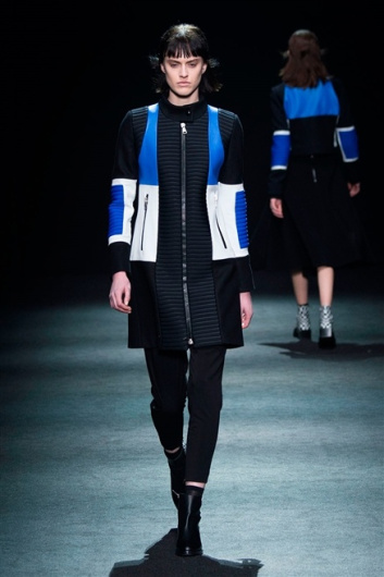 Fotoservizio/FW 2015-2016/WOMEN/BYBLOS MILANO/DP1/21