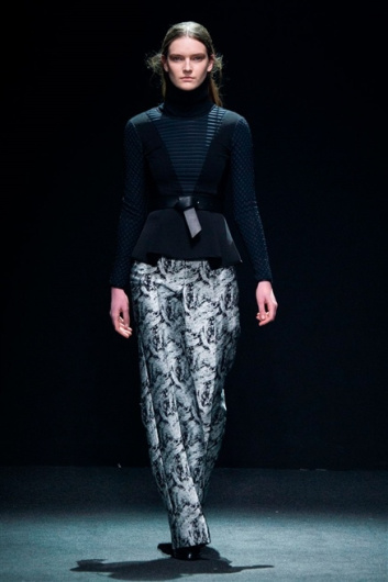 Fotoservizio/FW 2015-2016/WOMEN/BYBLOS MILANO/DP1/30