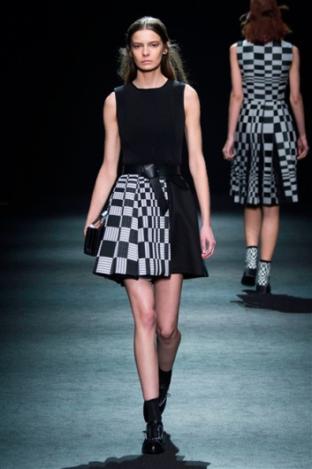 Fotoservizio/FW 2015-2016/WOMEN/BYBLOS MILANO/DP1/33
