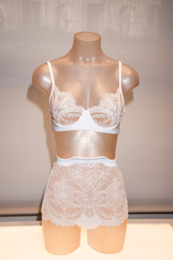 Fotoservizio/FW 2015-2016/WOMEN/LA PERLA/DP2/39