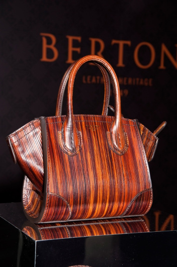 Fotoservizio/FW 2015-2016/WOMEN/BERTONI 1949/DP2/15