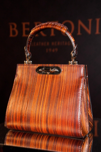 Fotoservizio/FW 2015-2016/WOMEN/BERTONI 1949/DP2/25